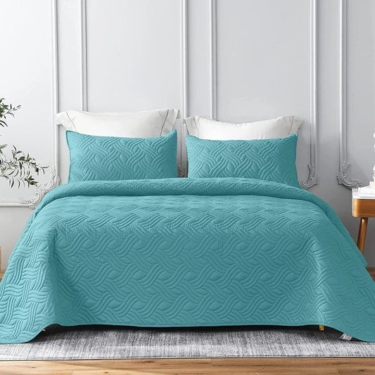 Whale Flotilla Turquoise Wave Pattern Microfiber Quilt, King - Reversable (3 Count)