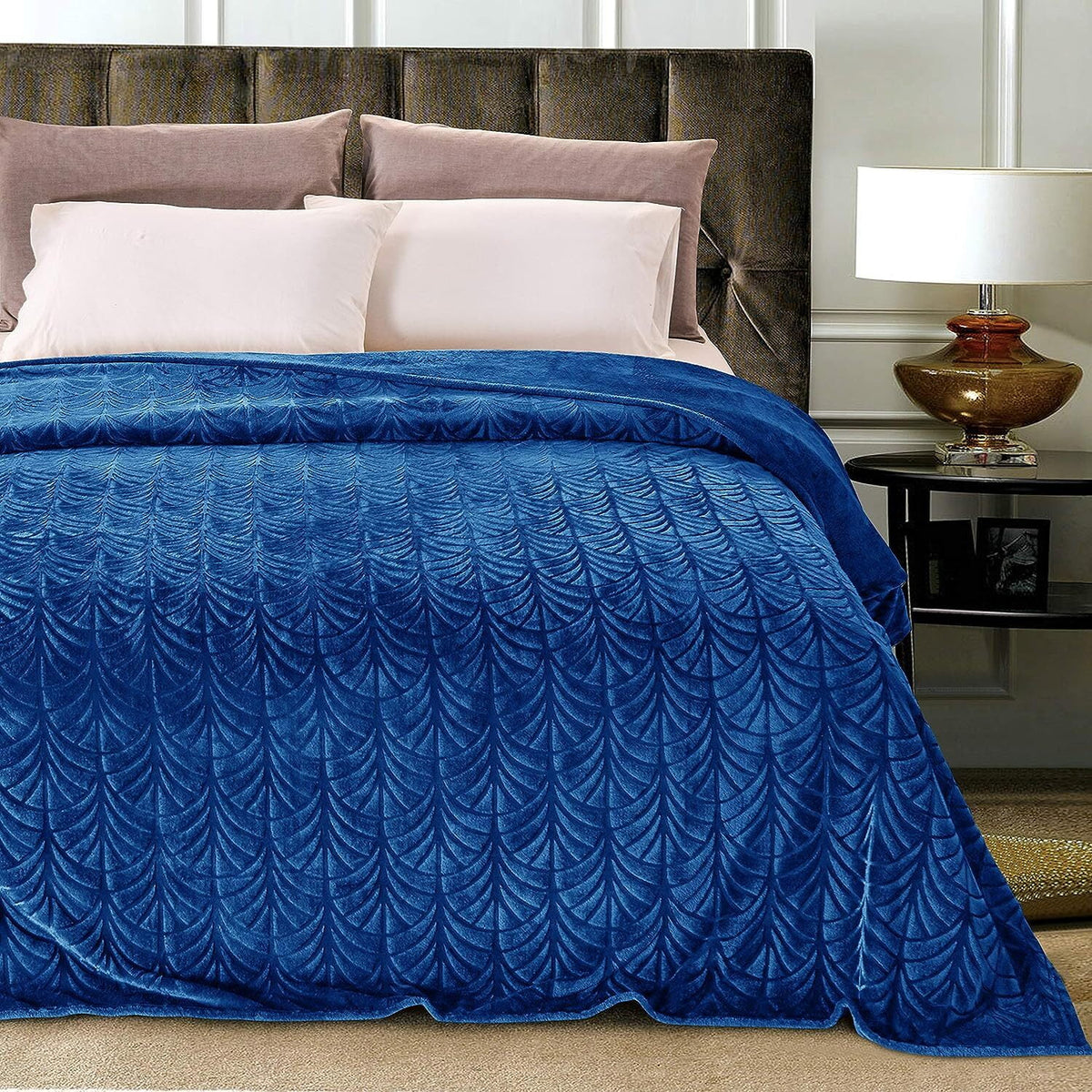 Whale Flotilla Flannel Fleece 60"x80" Twin Size Throw Blanket, Soft Fluffy Velvet Bedspread with Vintage Pattern, Warm Lightweight All-Season Coverlet, Royal Blue