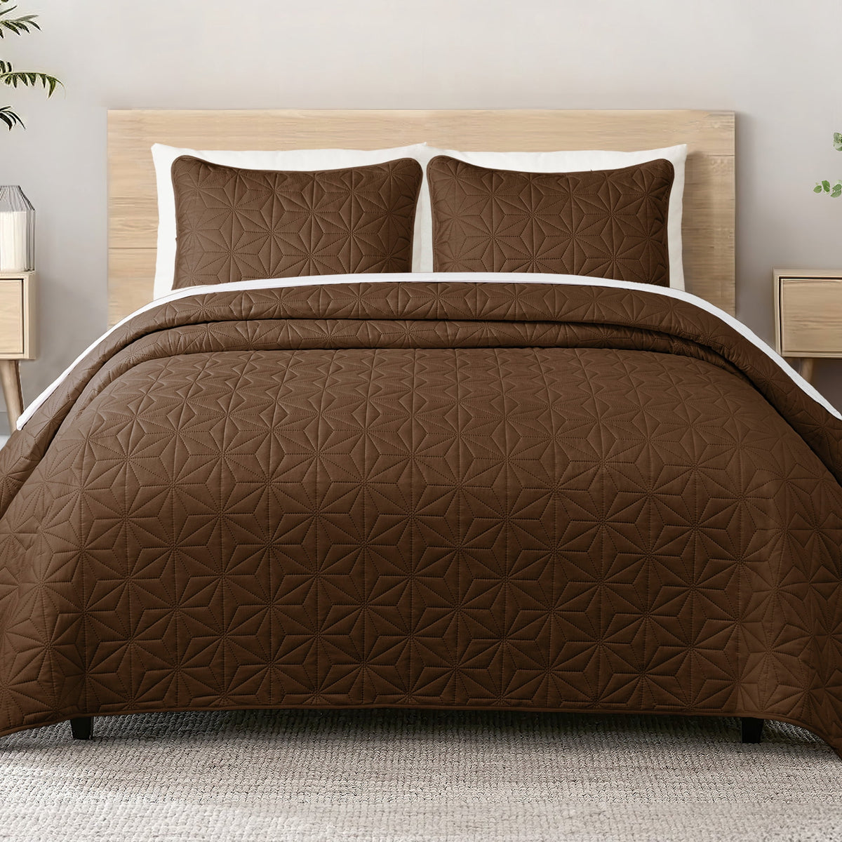 Whale Flotilla Microfiber California King 104"x 112" Quilt Set Lightweight Quilted Bedspreads Coverlets Set with Stars Pattern, Brown