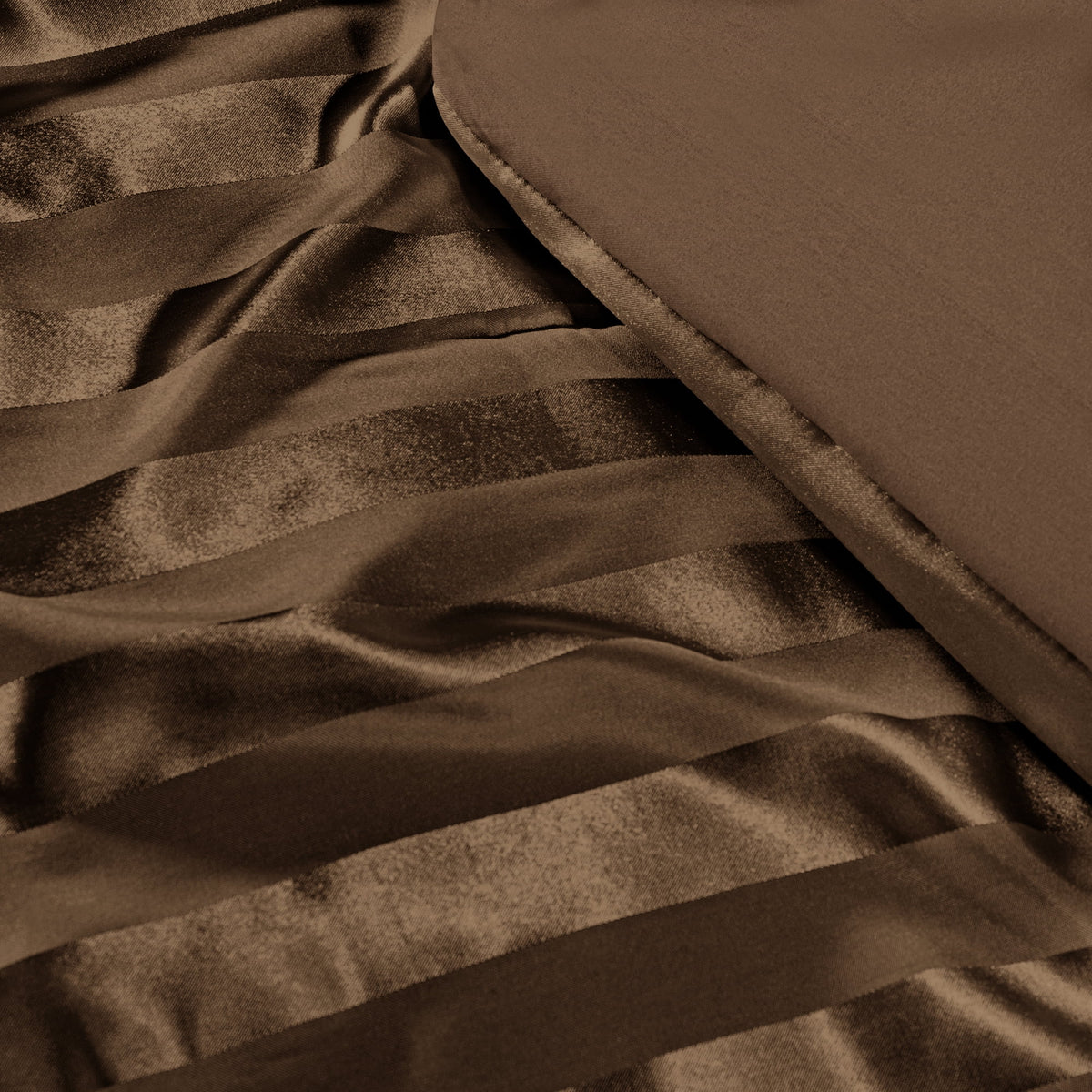 Whale Flotilla Queen Comforter Set 3-Piece Brown Satin Stripe Bedding, Lightweight All-Season Reversible Soft Bedding Set with 2 Pillowcases