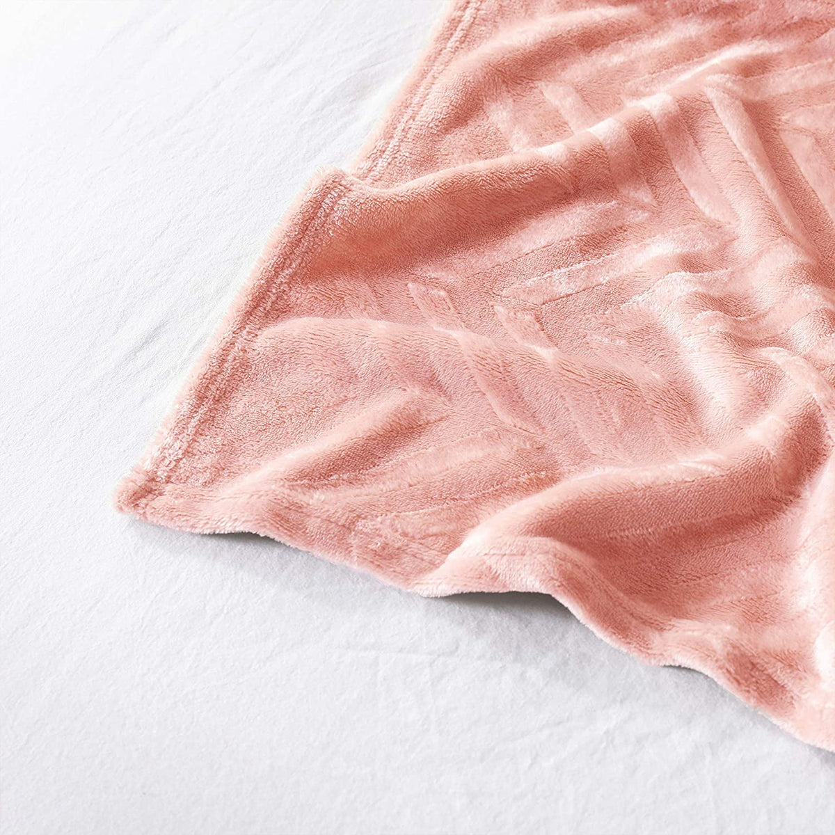 Whale Flotilla Flannel Fleece Twin-XL Size 90x66 Inch Bed Blanket, Soft Velvet Lightweight Bedspread Plush Fluffy Coverlet Chevron Design Decorative Blanket for All Season, Pink