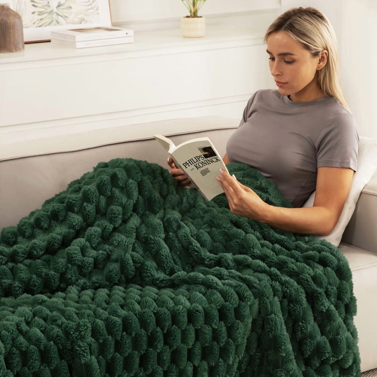 Whale Flotilla 60"x 80" Twin Size Blanket for Bed with Expanded 3D-Jacquard Pattern, Fuzzy Soft Cozy Exquisite Blankets or All Season, Warm and Fluffy, Emerald Green