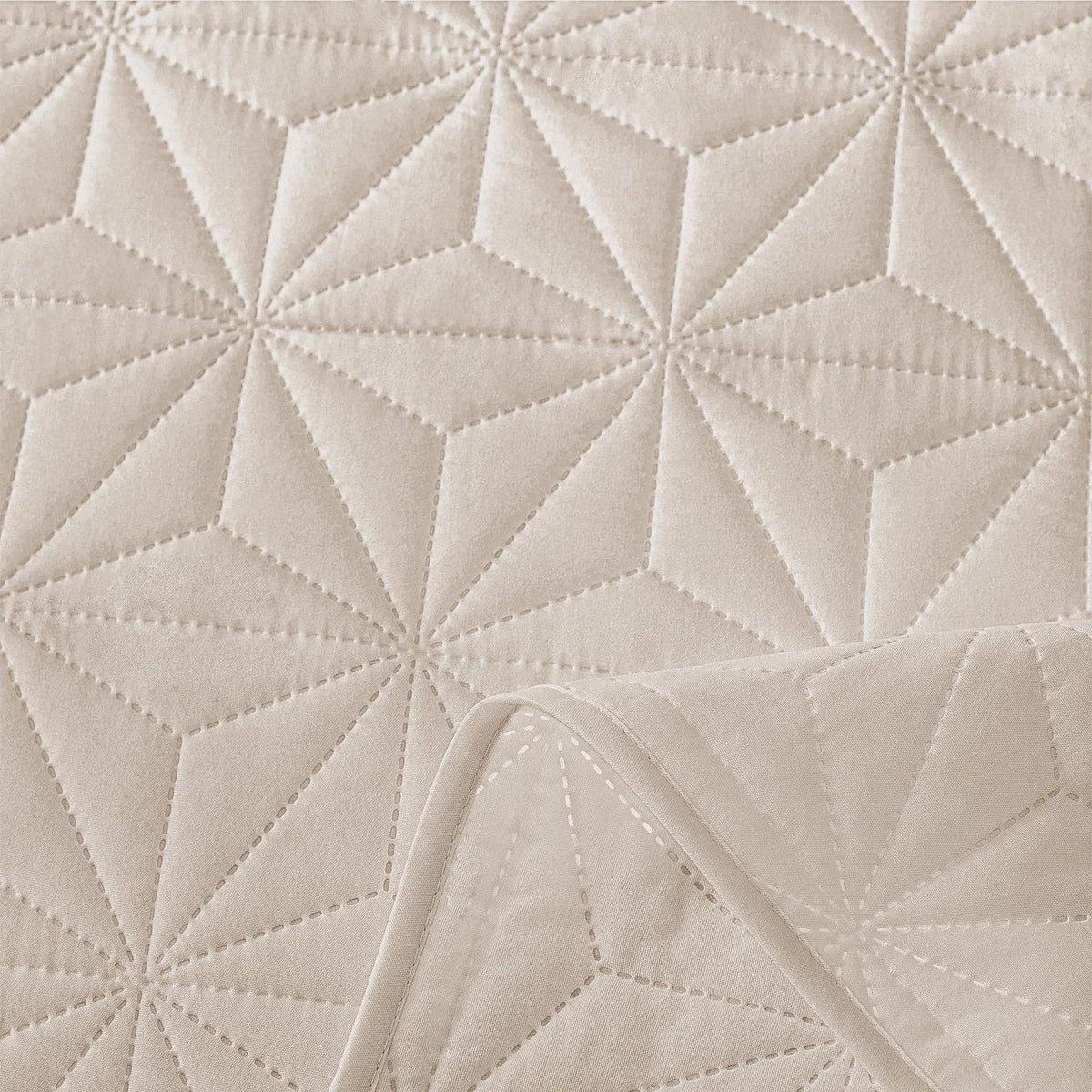 Whale Flotilla Microfiber Queen Size 90"x 96" Quilt Set Lightweight Quilted Bedspreads Coverlets Set with Stars Pattern, Brich Beige