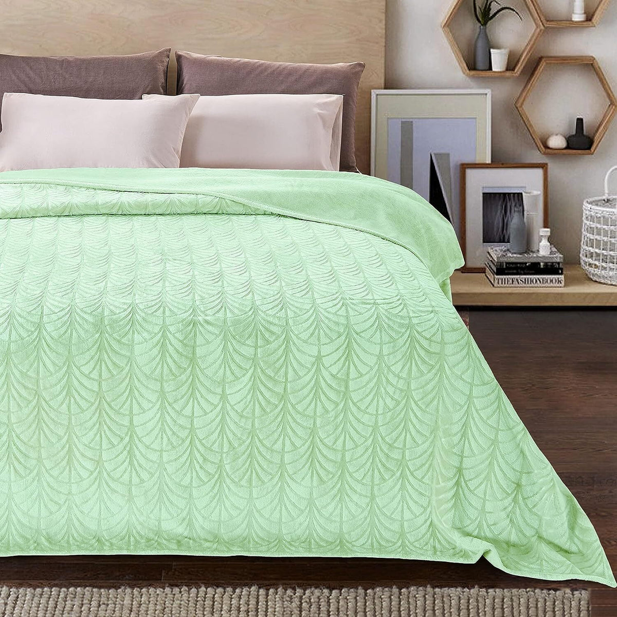 Whale Flotilla Flannel Fleece 60"x80" Twin Size Throw Blanket, Soft Fluffy Velvet Bedspread with Vintage Pattern, Warm Lightweight All-Season Coverlet, Light Green