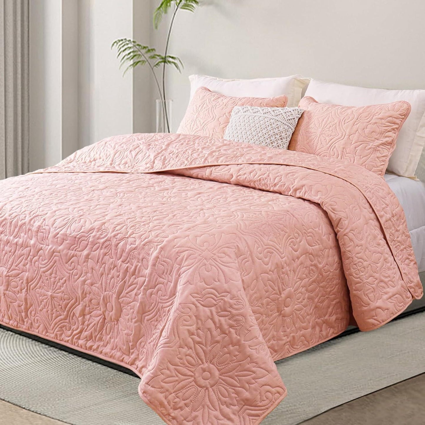Whale Flotilla 3-Piece King Quilt Set, Soft Ultrasonic Embossed Bedding Set, Lightweight Bedspread Coverlet with Boho Vintage Pattern, Reversible Bed Cover for All Seasons, BlushPink