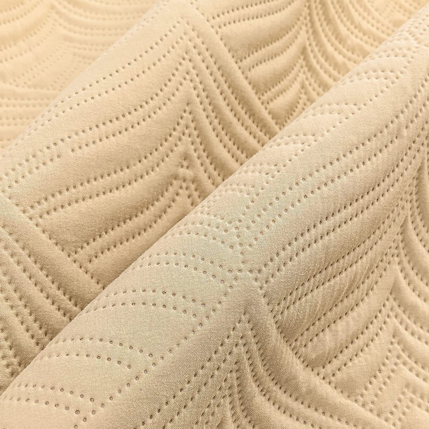 Whale Flotilla Microfiber King Size (96x104 inches) Quilt Set Lightweight Ultrasonic Quilted Bedspreads Coverlets Set with Classic Pattern, Camel, 3 Piece (1 Quilt, 2 Pillow Shams)