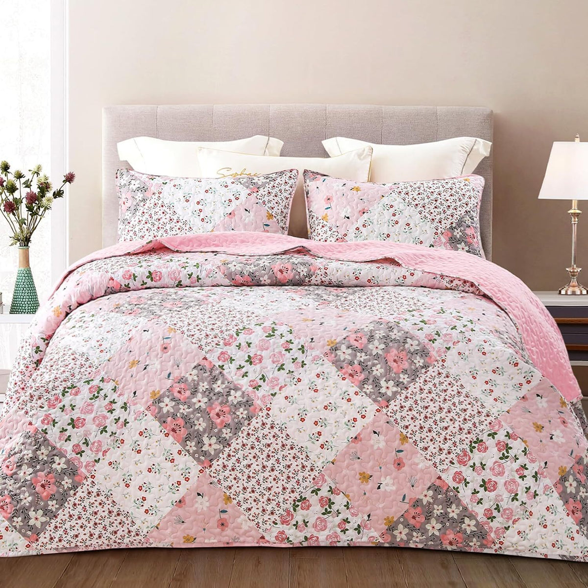 Whale Flotilla Reversible Patchwork Quilts Twin Size, Lightweight Boho Printed Bedspreads Coverlets Quilt Bedding Set with 1 Pillow Sham for All Seasons, Pink