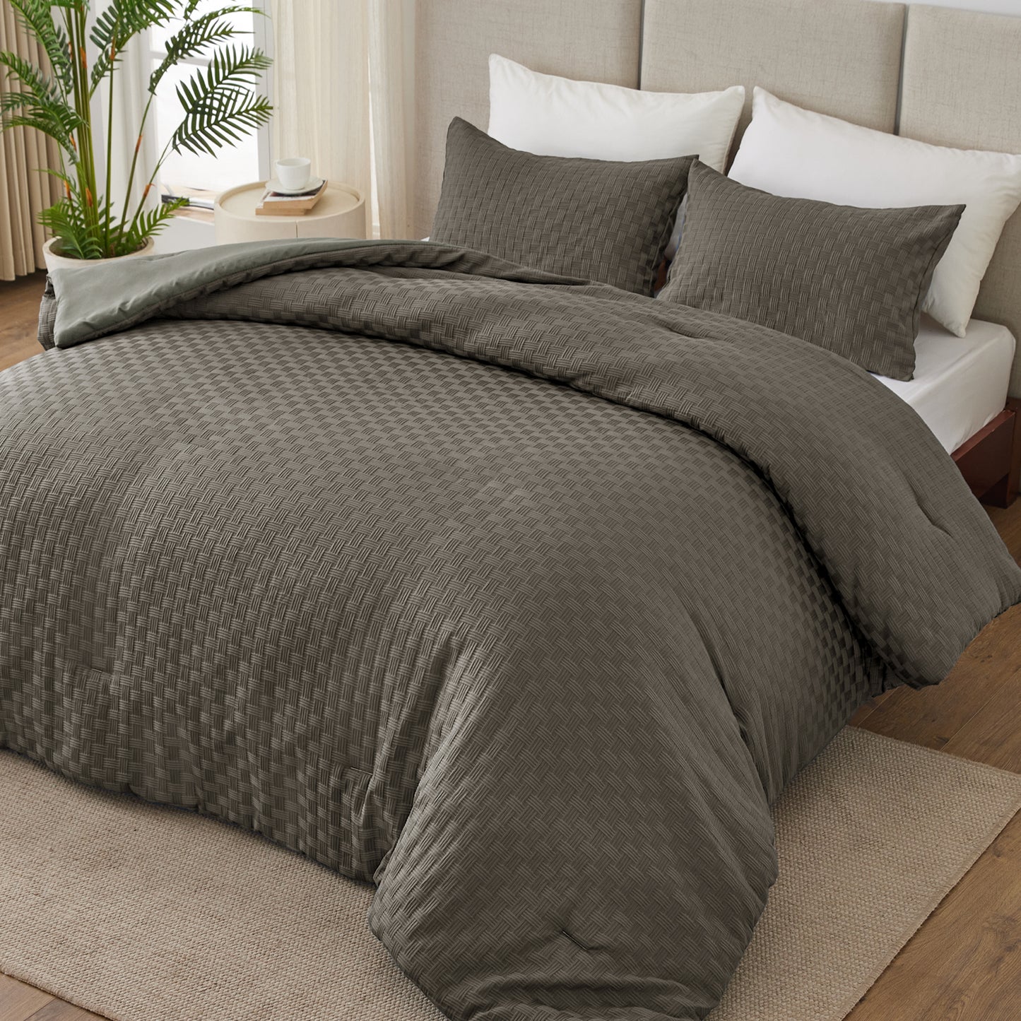 Whale Flotilla 3-Piece Jacquard Braid Ultra Soft King Comforter Set, Luxury Reversible Microfiber Oversized Comforters Bedding Set with 2 Pillowcases, Lightweight Duvet for All Seasons, Deep Grey