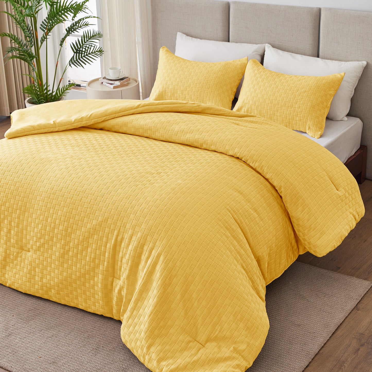 Whale Flotilla 3-Piece Jacquard Braid Ultra Soft King Comforter Set, Luxury Reversible Microfiber Oversized Comforters Bedding Set with 2 Pillowcases, Lightweight Duvet for All Seasons, Yellow